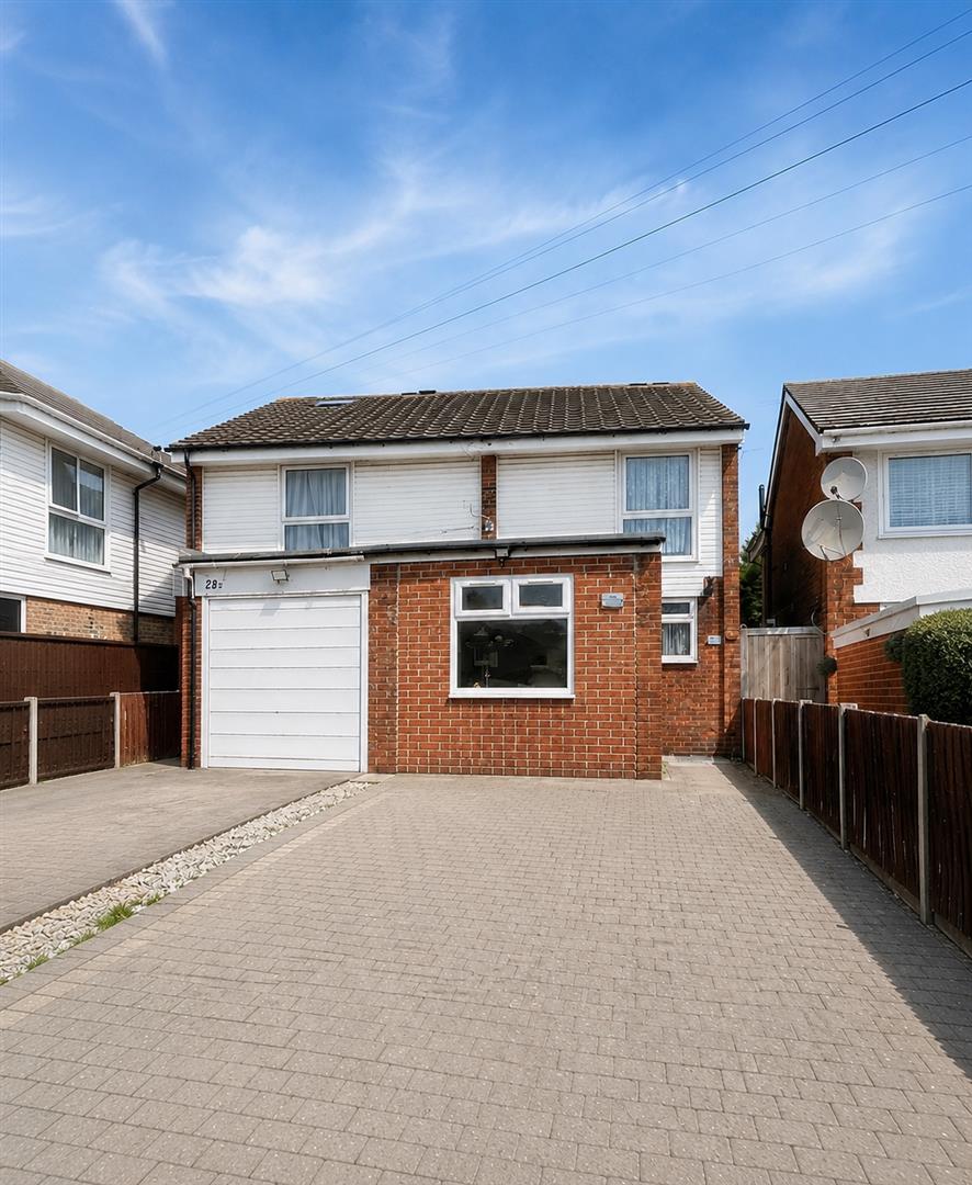 3 bed property in Prince Of Wales Road, Sutton